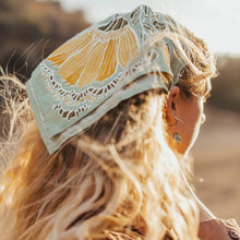 Load image into Gallery viewer, Hazel Bandana No. 044