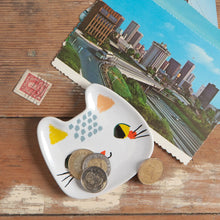 Load image into Gallery viewer, Cat Shaped Ceramic Trinket Tray