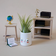 Load image into Gallery viewer, Blondie Mini Faceplanter