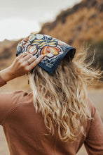 Load image into Gallery viewer, Elsie Bandana No. 039