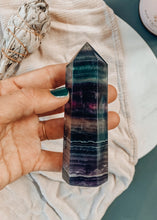 Load image into Gallery viewer, Crystal Point- Fluorite
