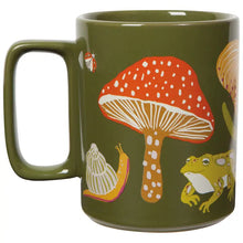 Load image into Gallery viewer, Gardenland Green Frog Studio Mug
