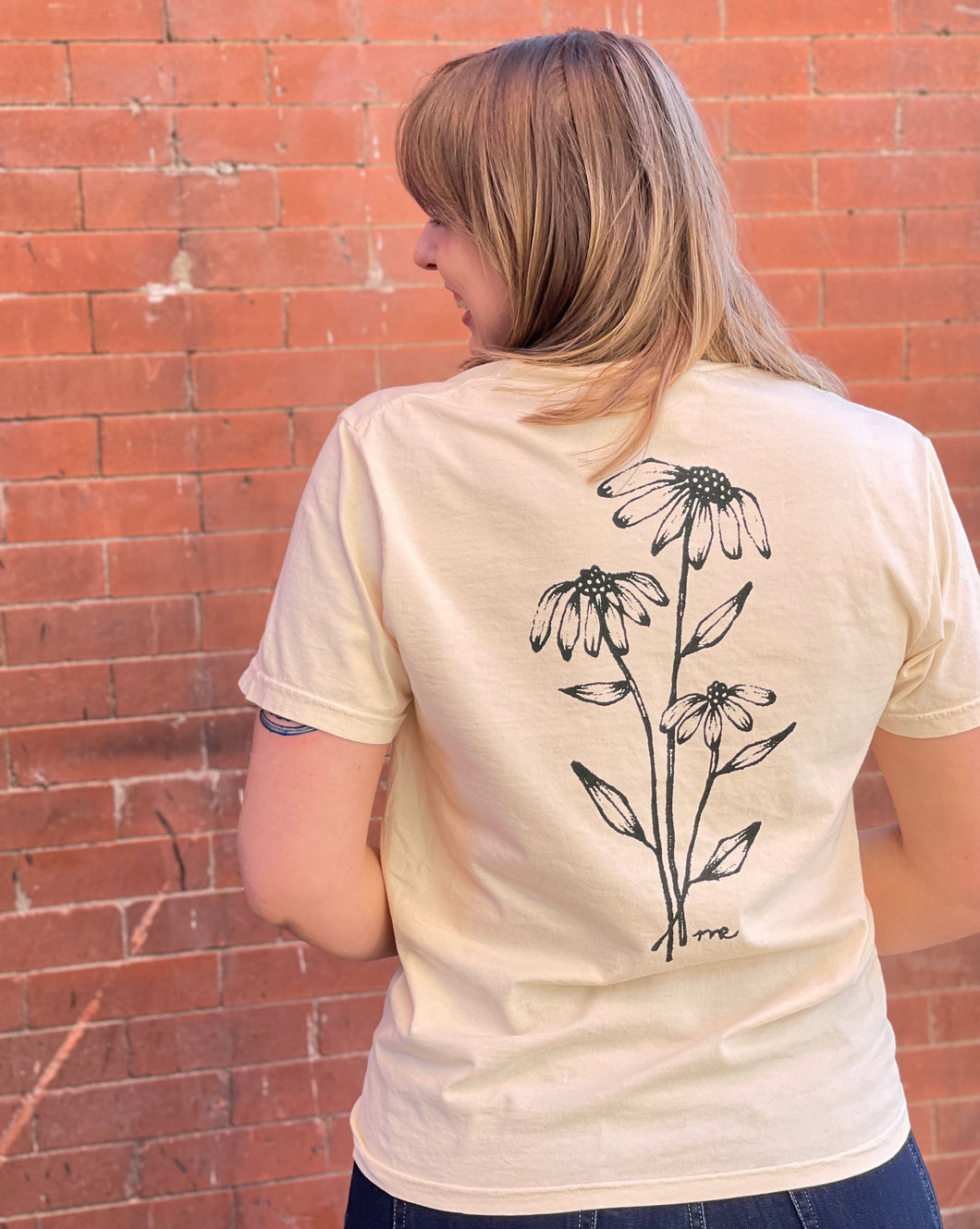 Flower Pocket Unisex Tee