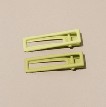 Load image into Gallery viewer, Lu Lu Hair Clips In Pistachio

