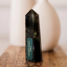 Load image into Gallery viewer, Crystal Point- Labradorite
