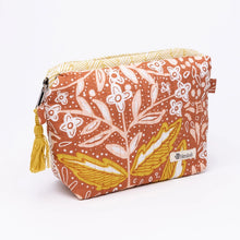 Load image into Gallery viewer, Amelia Quilted Zipper Pouch
