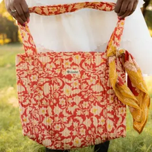 Load image into Gallery viewer, Delphine Quilted Tote
